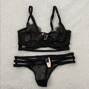NWT Victoria's Secret Lingerie Set. Sheer Lace Bra Bralette 32D Lace Thong XS